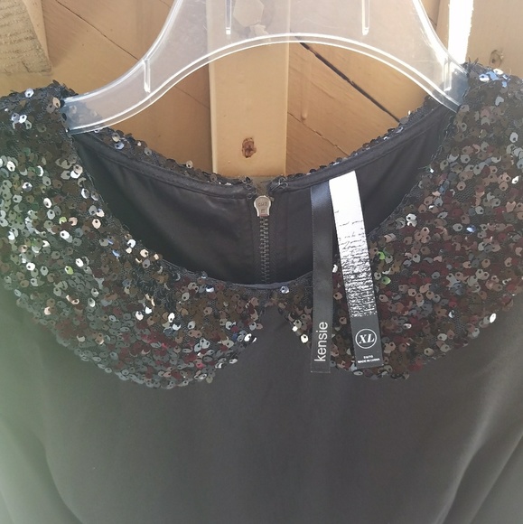 Black sequins mid-length dress - Picture 5 of 8
